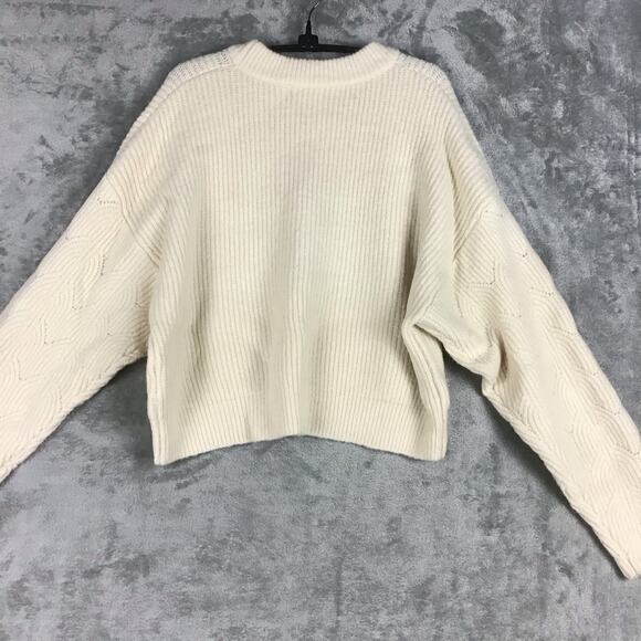 Elodie Women’s Large Ivory Chunky Cable Knit Cropped Pullover Sweater NWT - Picture 13 of 13
